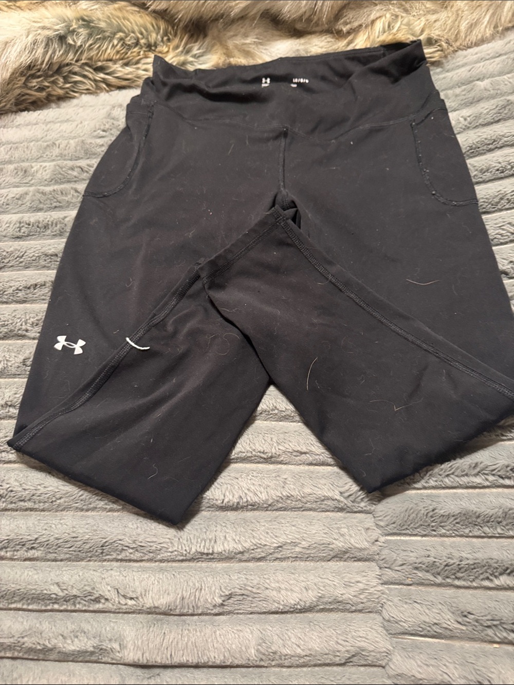 Under Armour Black Capri Workout Tights with Pocket